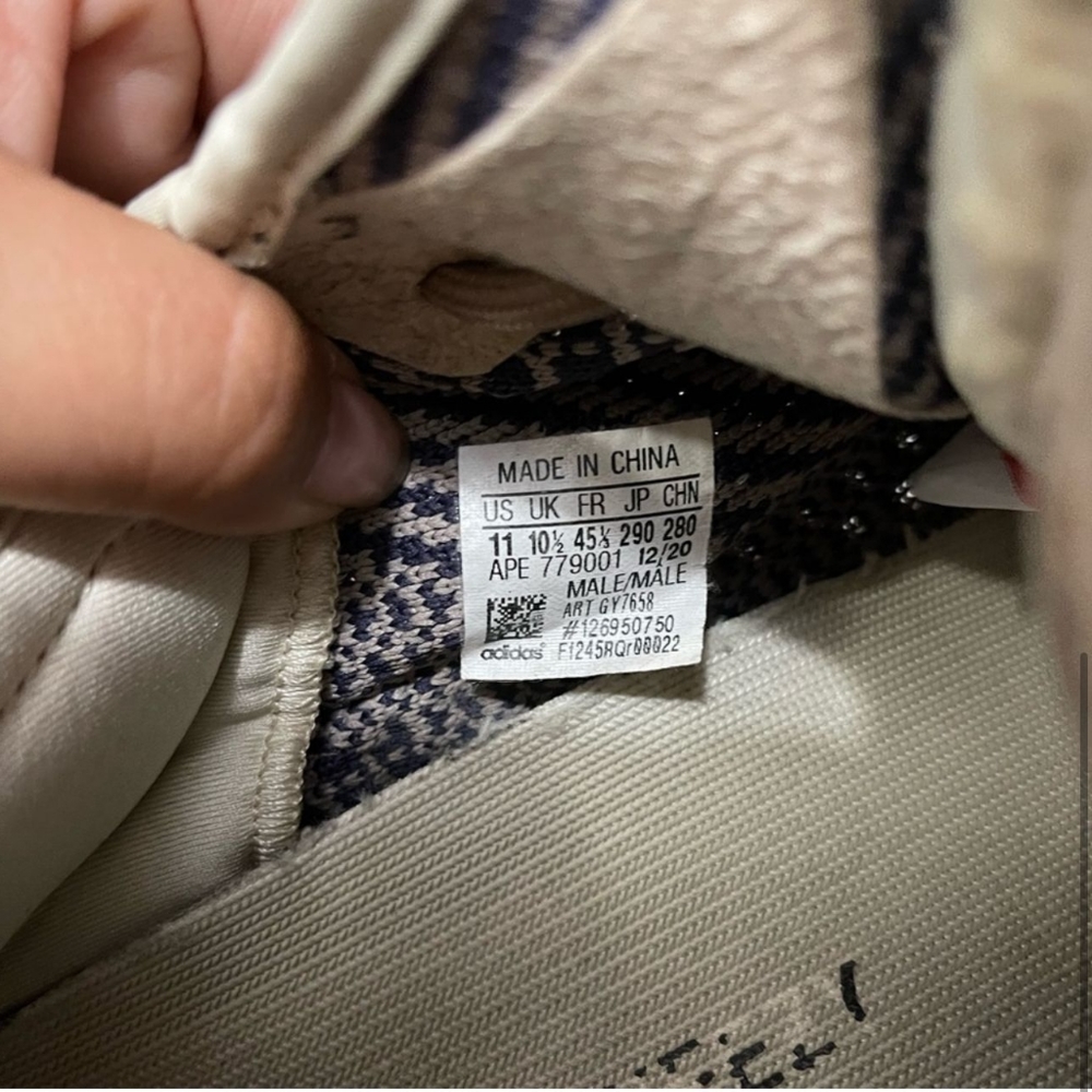 Yeezy Boost - image 5